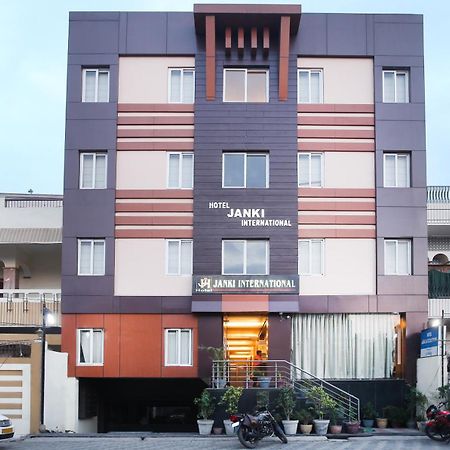 Hotel Janki International Sigra 2 Km From Kashi Vishwanath Temple Varanasi Luaran gambar