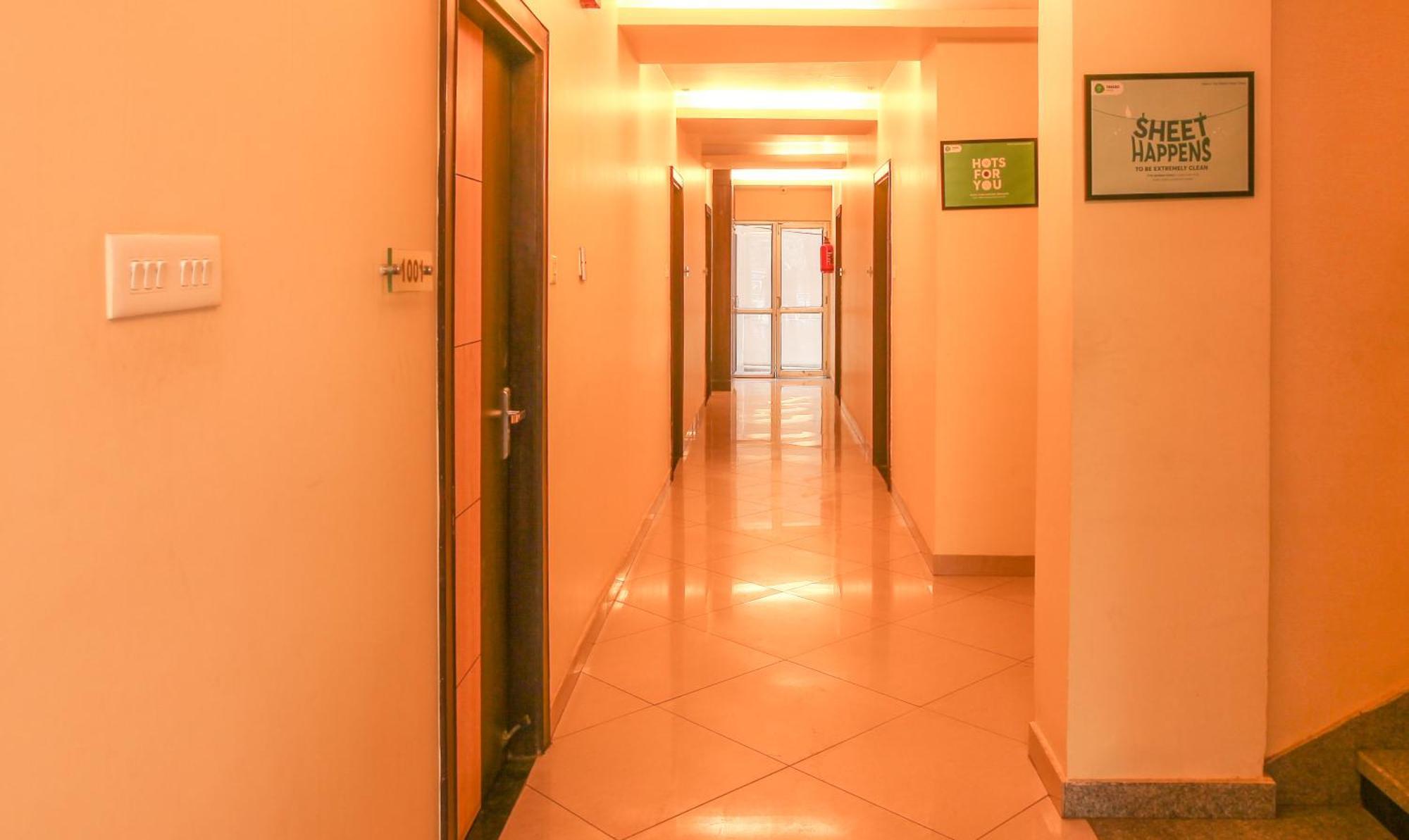 Hotel Janki International Sigra 2 Km From Kashi Vishwanath Temple Varanasi Luaran gambar