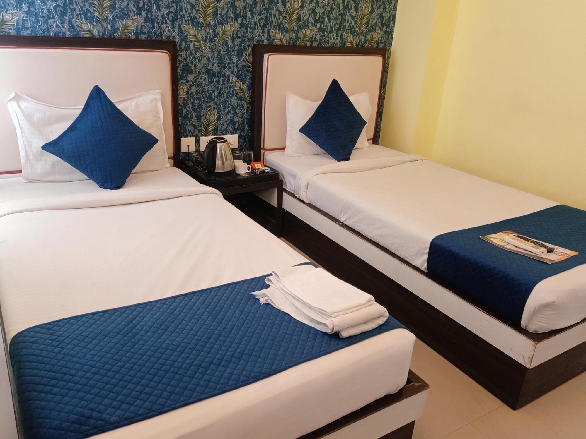 Hotel Janki International Sigra 2 Km From Kashi Vishwanath Temple Varanasi Luaran gambar
