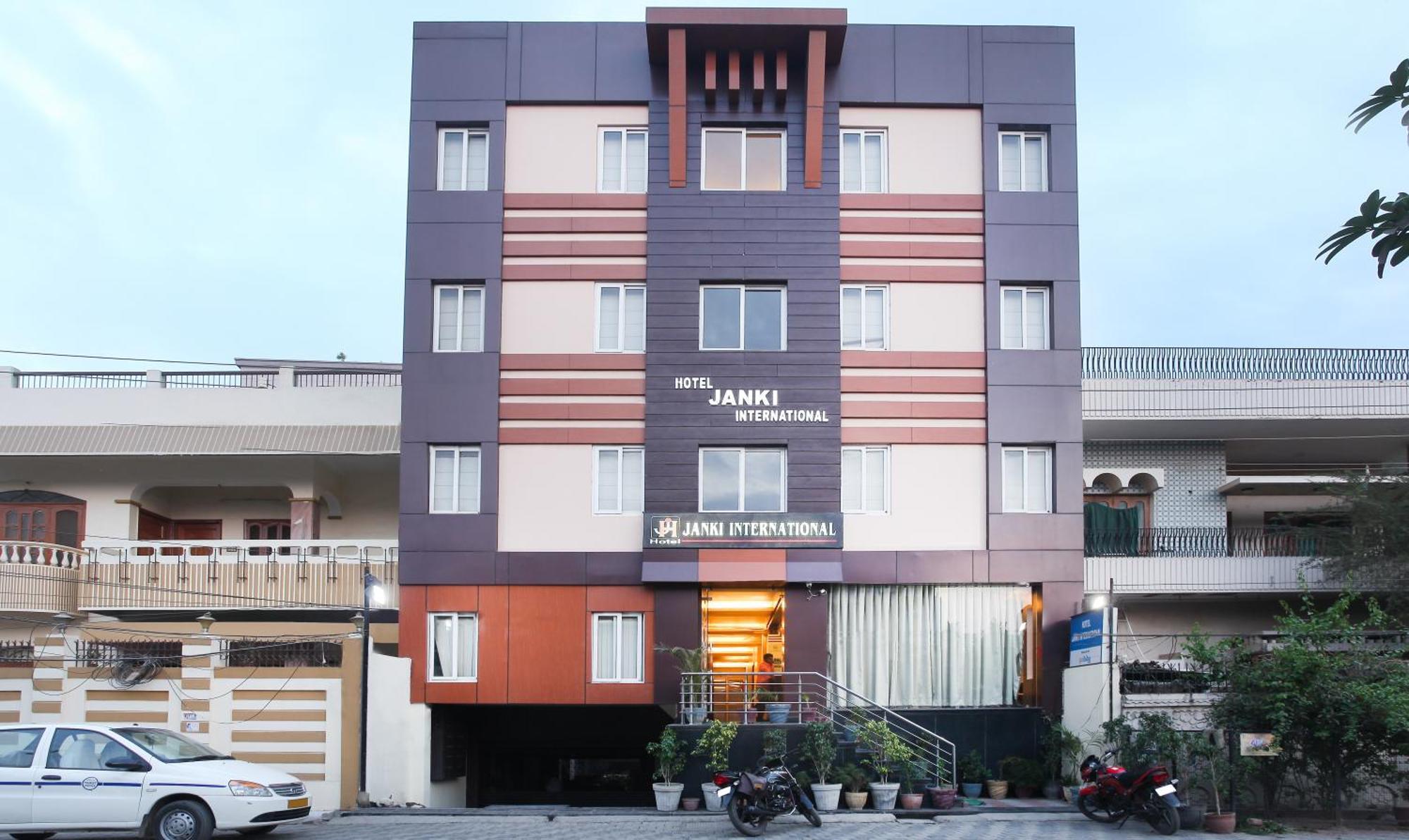 Hotel Janki International Sigra 2 Km From Kashi Vishwanath Temple Varanasi Luaran gambar