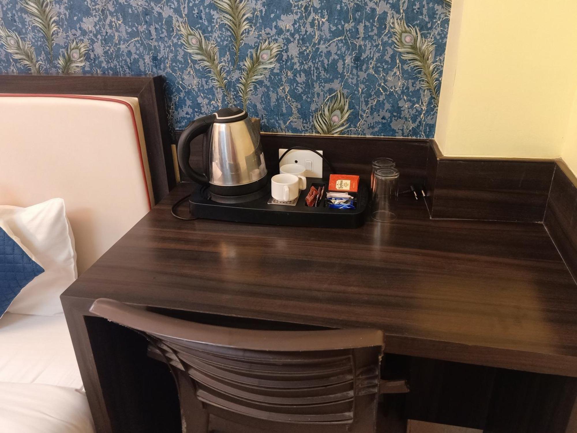 Hotel Janki International Sigra 2 Km From Kashi Vishwanath Temple Varanasi Luaran gambar