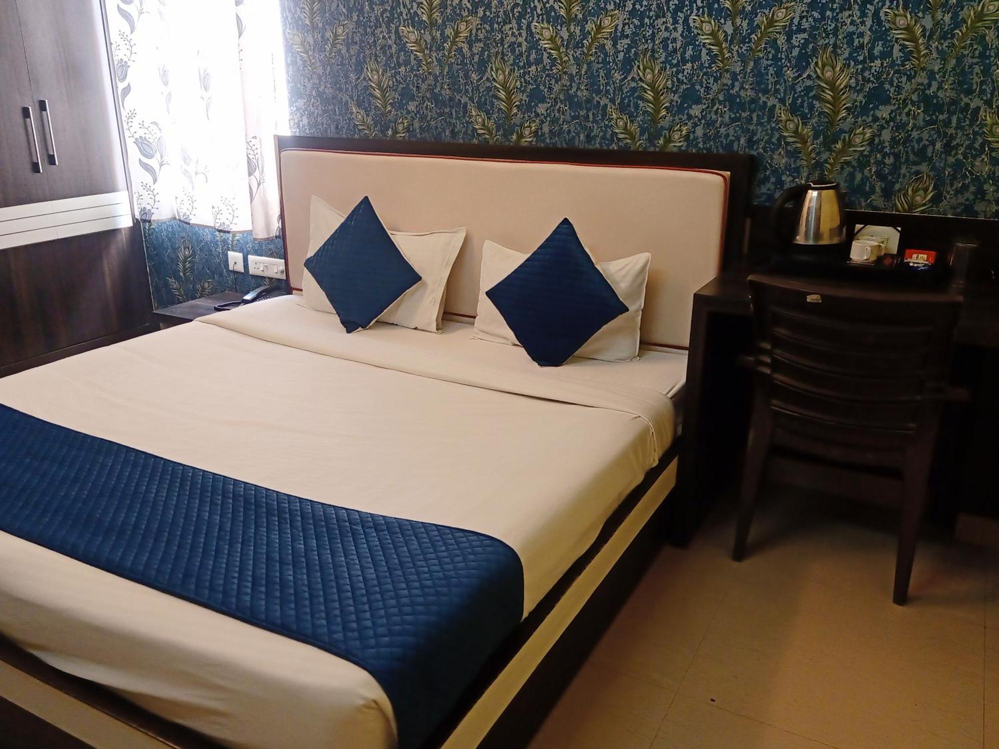 Hotel Janki International Sigra 2 Km From Kashi Vishwanath Temple Varanasi Luaran gambar