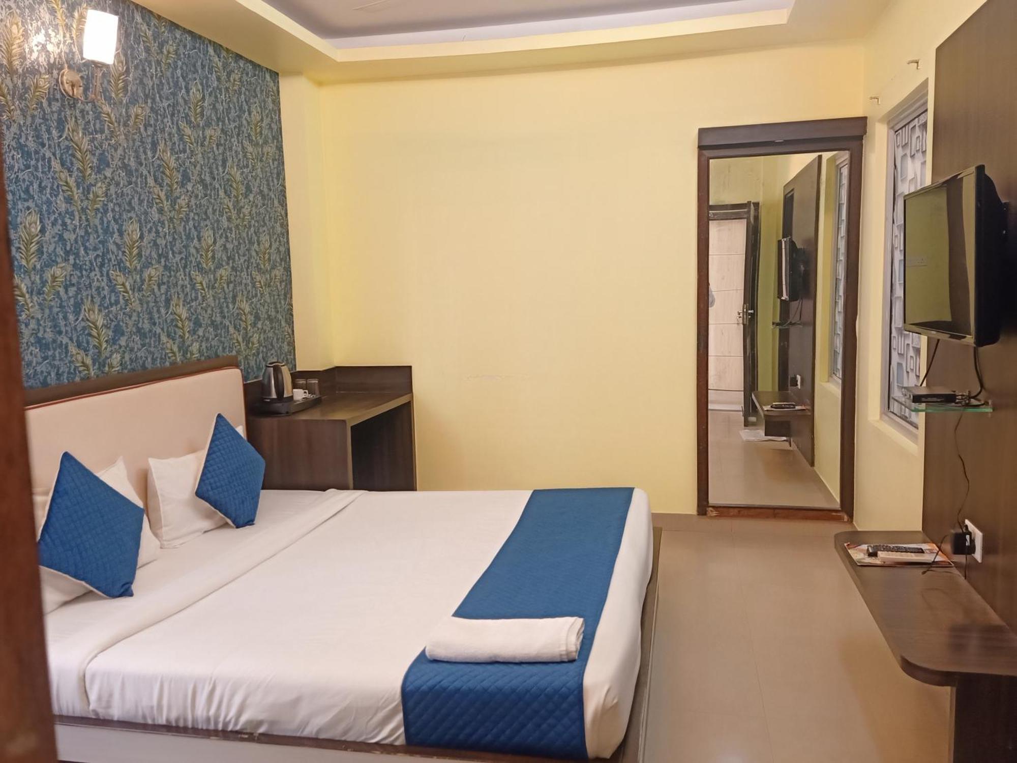 Hotel Janki International Sigra 2 Km From Kashi Vishwanath Temple Varanasi Luaran gambar
