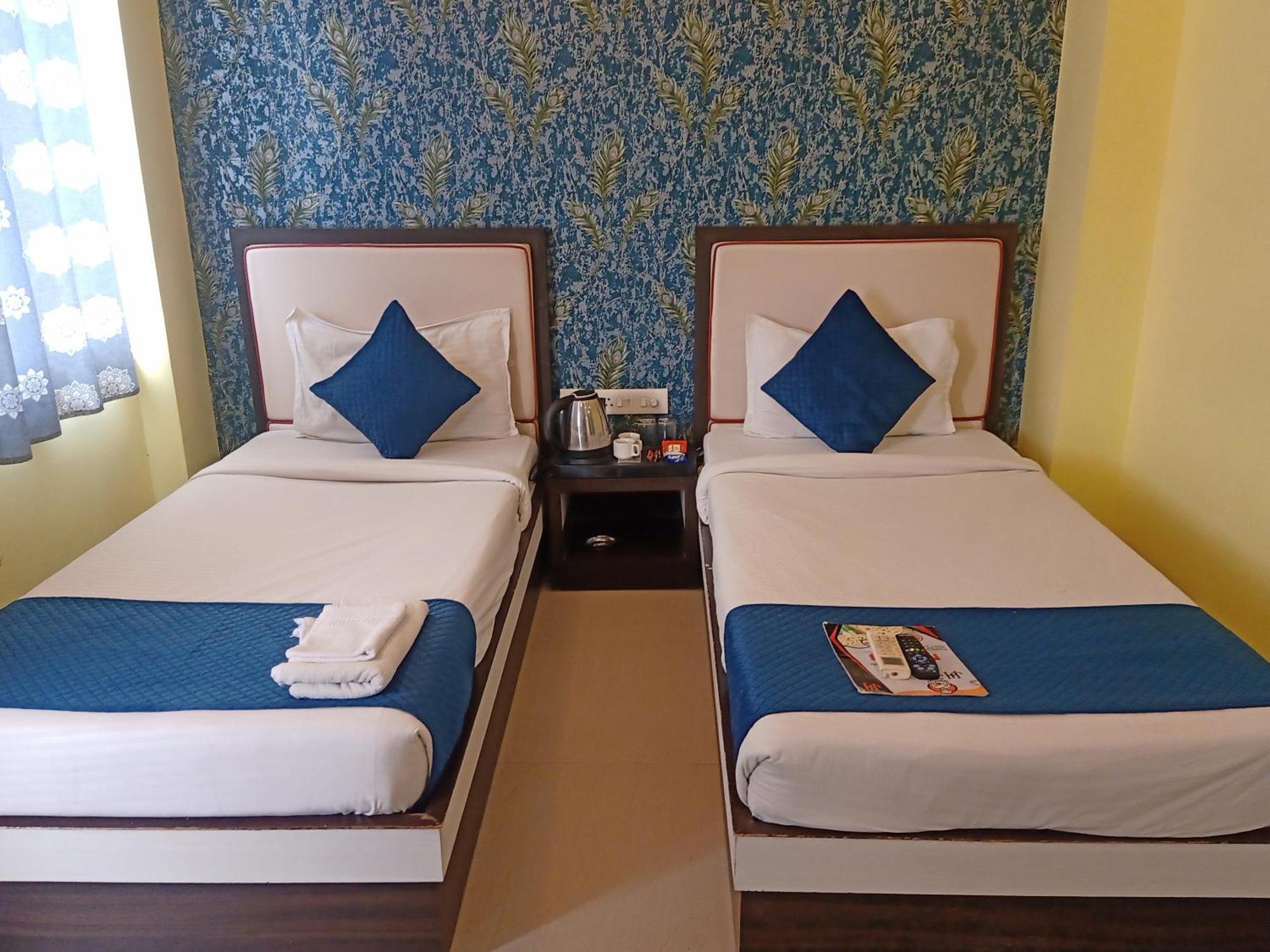 Hotel Janki International Sigra 2 Km From Kashi Vishwanath Temple Varanasi Luaran gambar